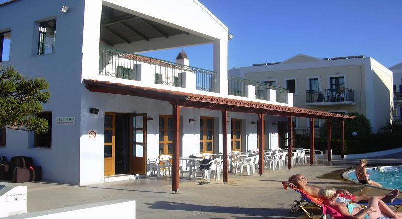 Camari Garden Hotel Apartments Gerani Chanion Екстериор снимка